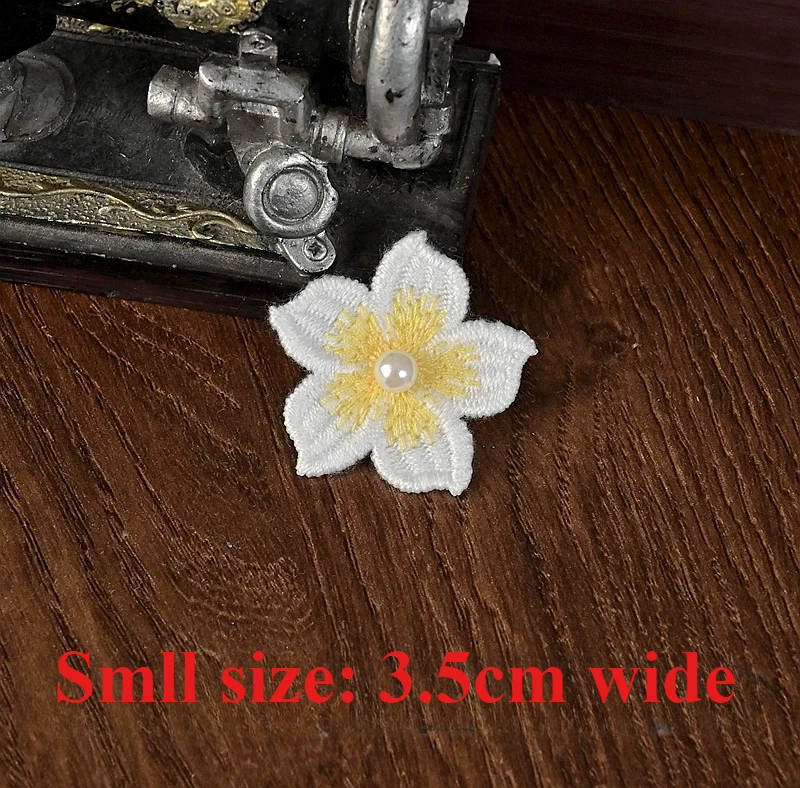 5 Stück gelb-weiße 3D handgenähte Perlen-Blumenmuster-Applikationen zum Selbermachen für Kleidung, Schuhe, Hüte, Taschen, Perlen, Pailletten, Applikationen – Detail 8