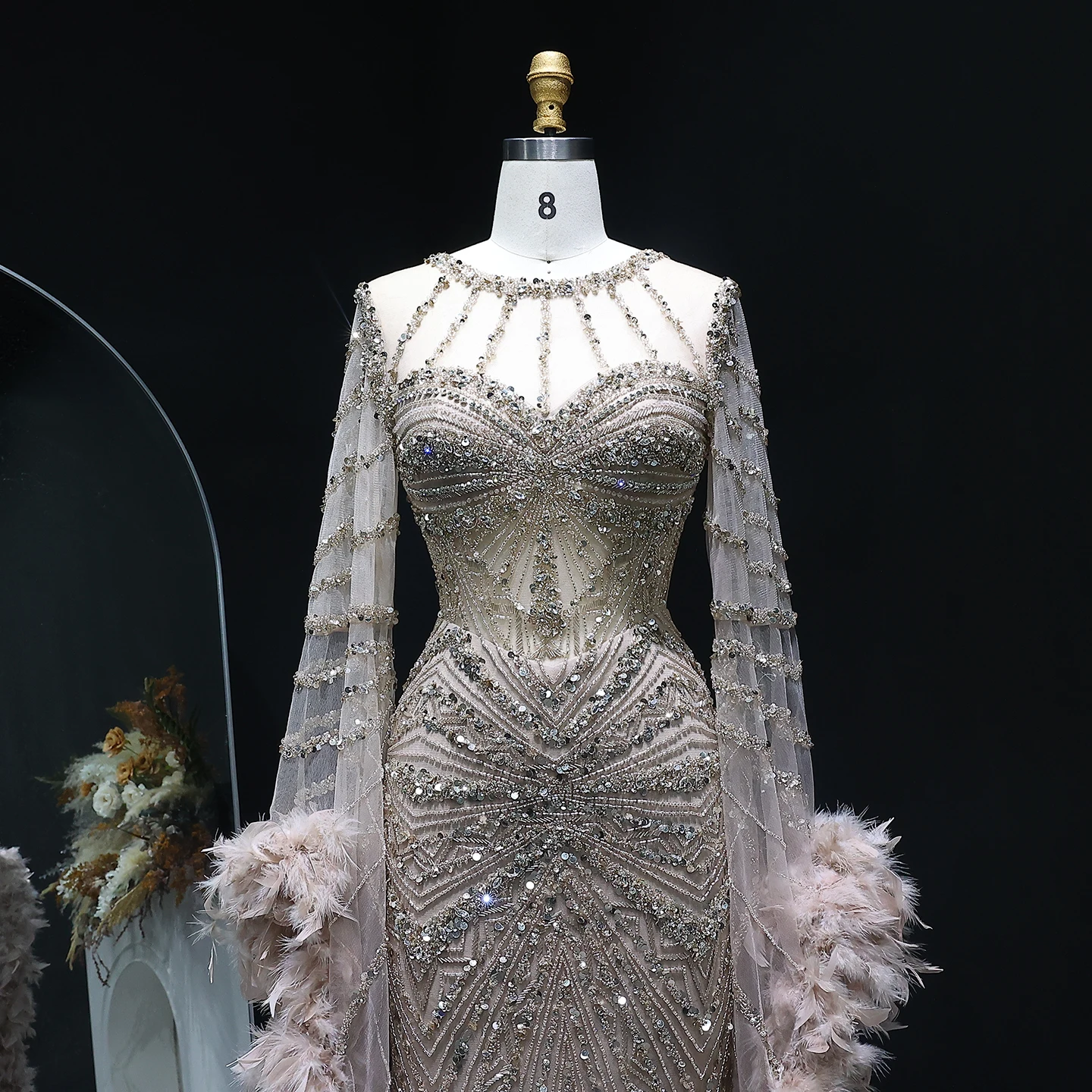 Sharon Said 2025 luxe karamel kralen zeemeermin avondjurk met veren capemouwen voor formele bruiloft SS082, op maat