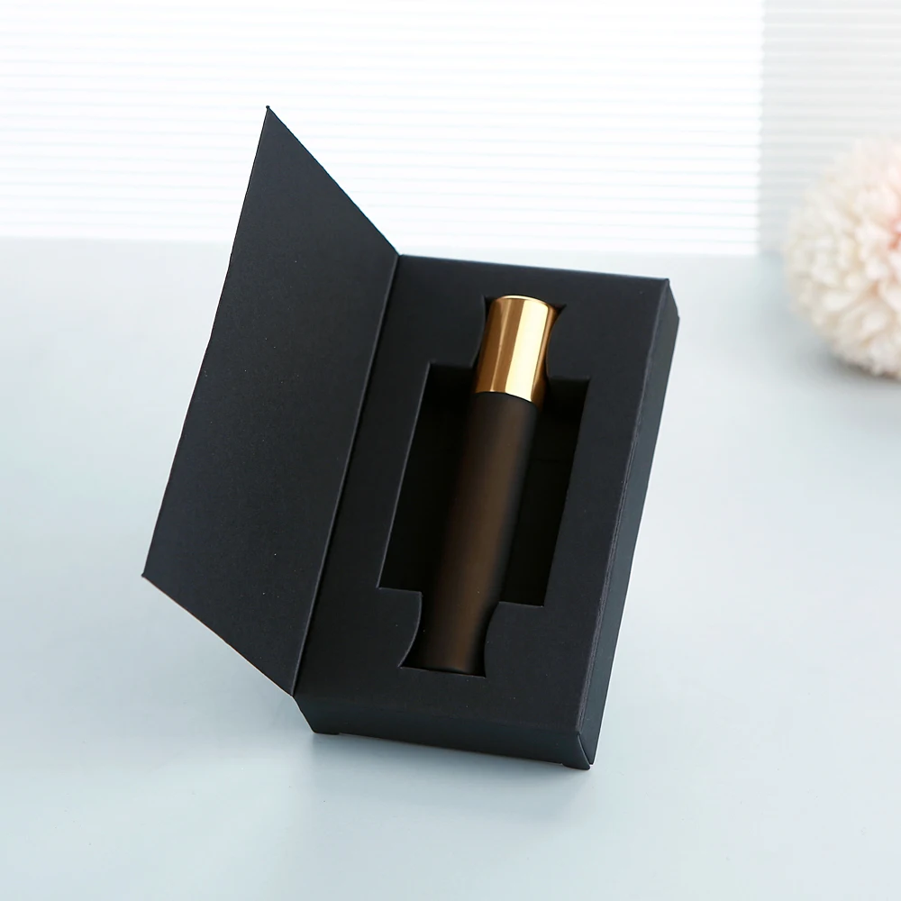 Variant: Gold lid Black box