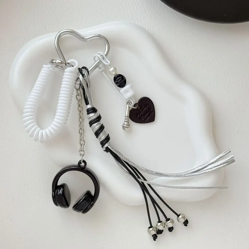 New Korean-style Beaded Keychain Braided Rope Manual Beading Bag Charm Keychain Telephone Line Keychain Backpack Decoration