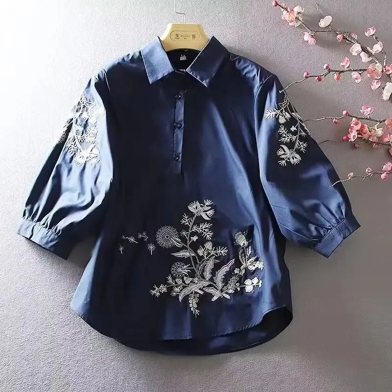 

2025 Новая модная летняя женская рубашка, темпераментная корейская повседневная элегантная рубашка с семиточечным рукавом и вышивкой, топы, женская блузка