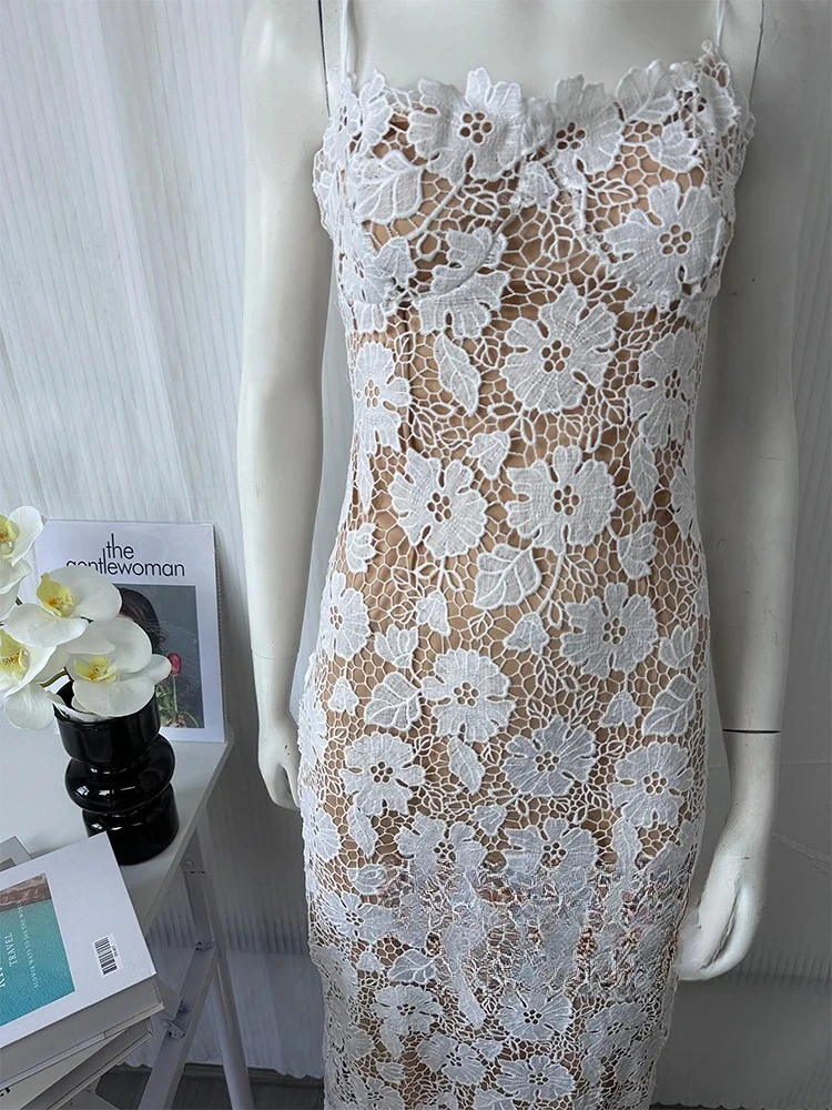 KONDALA Vintage Sexy Chic dentelle femmes robe blanc solide sans manches fermeture éclair dos fourche Cami robes mode 2025 longue robe de soirée