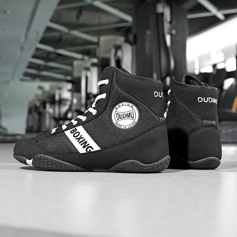 

New Men Boxing Shoes Professional Cushioning Boxing Footwears Breathable Sneakers for Wrestling Male
