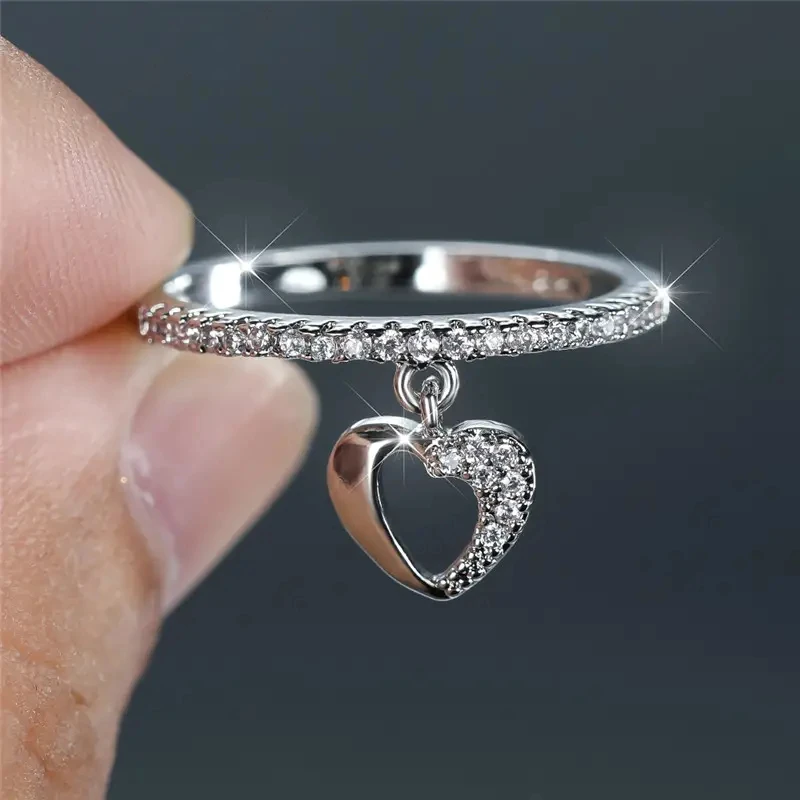 Huitan Creative Heart Charm Finger Ring for Women Statement Wedding Band Accessories Stylish Female Rings Party Jewelry Newly