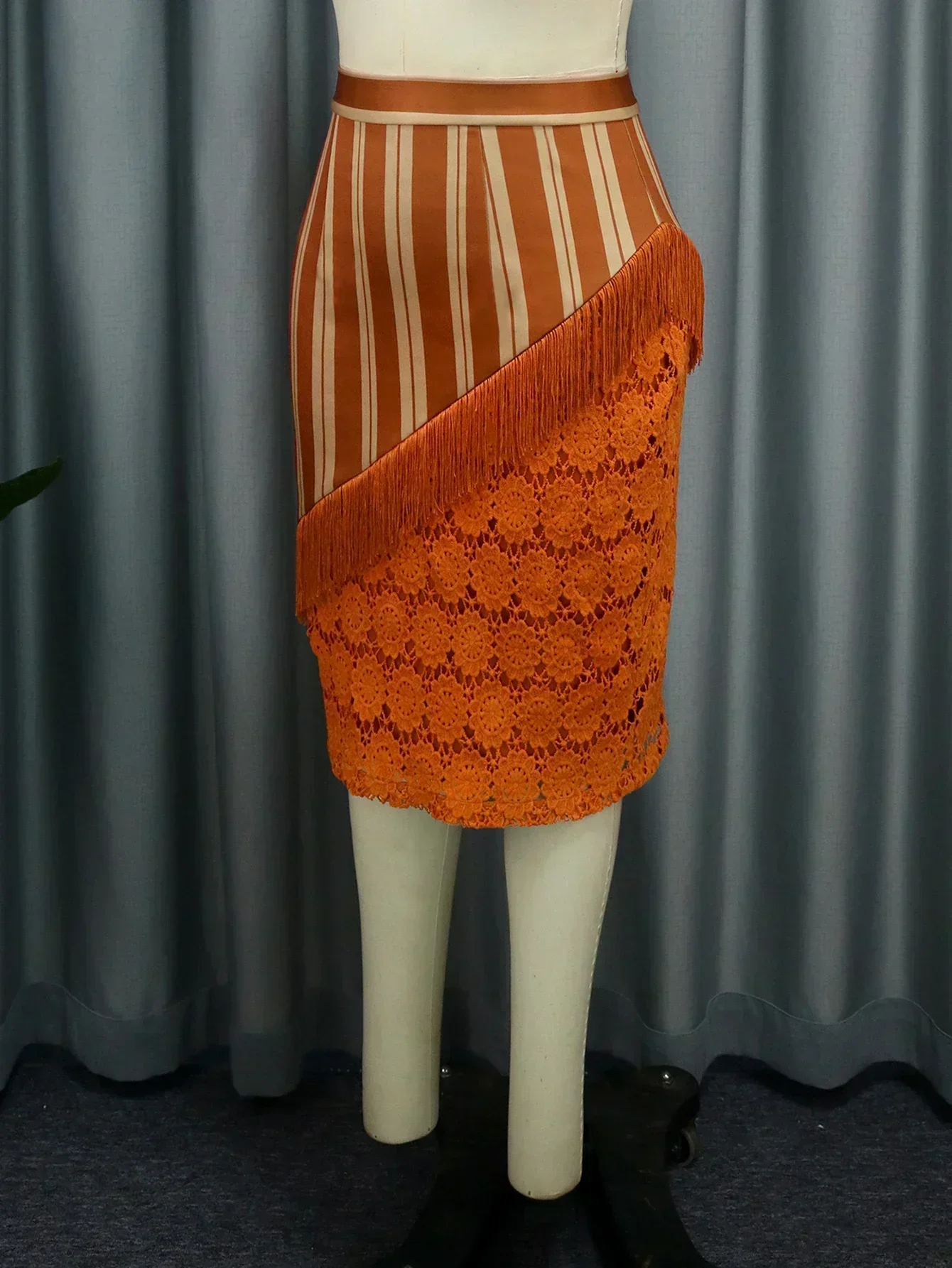 التنانير الأنيقة للنساء عالية الخصر قلم رصاص خمر المطبوعة شرابات تنورة حزمة الورك المرقعة مساء حفلة موسيقية حجم كبير Jupe