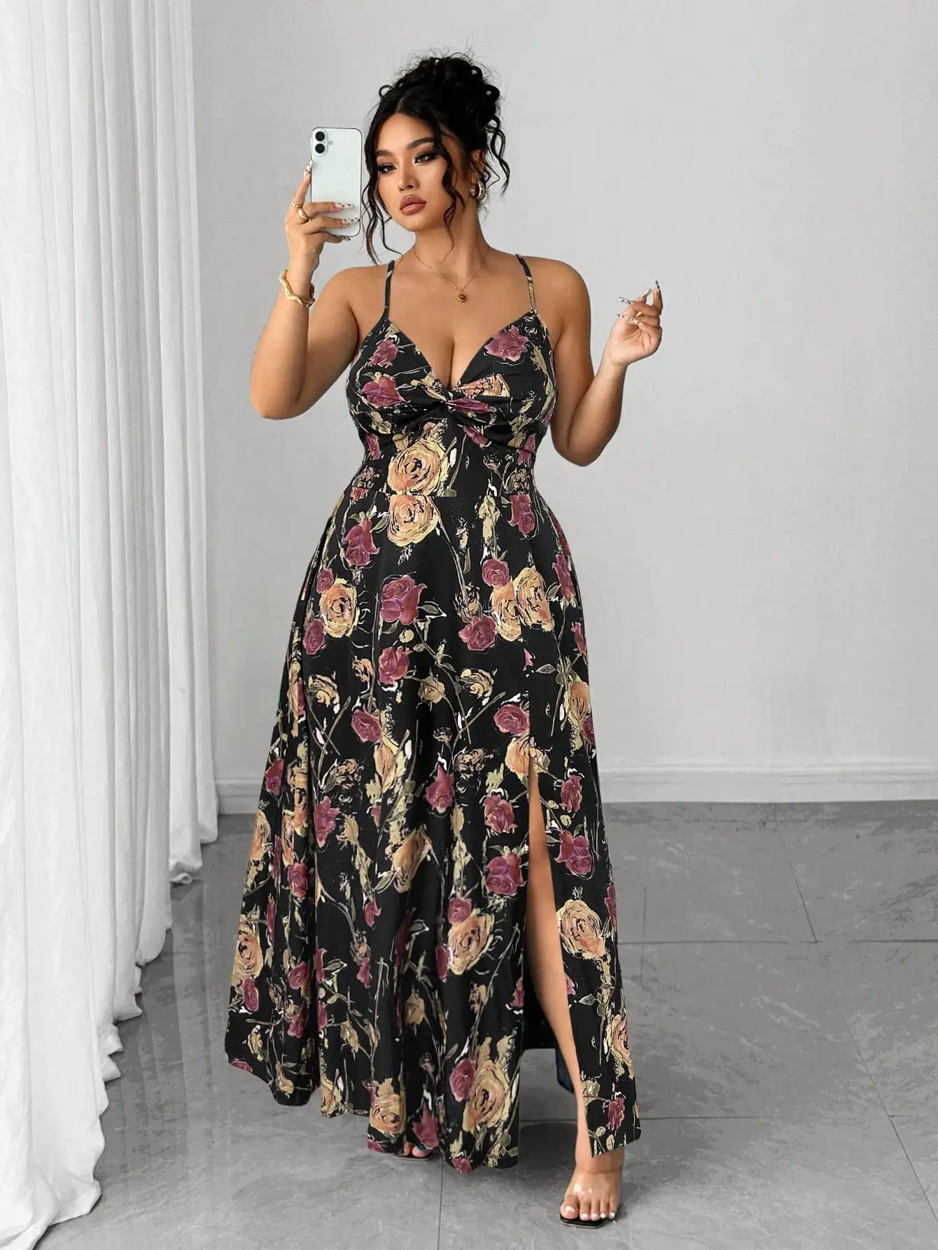 

Платье макси с цветочным принтом, завязками спереди и боковым разрезом, больших размеров