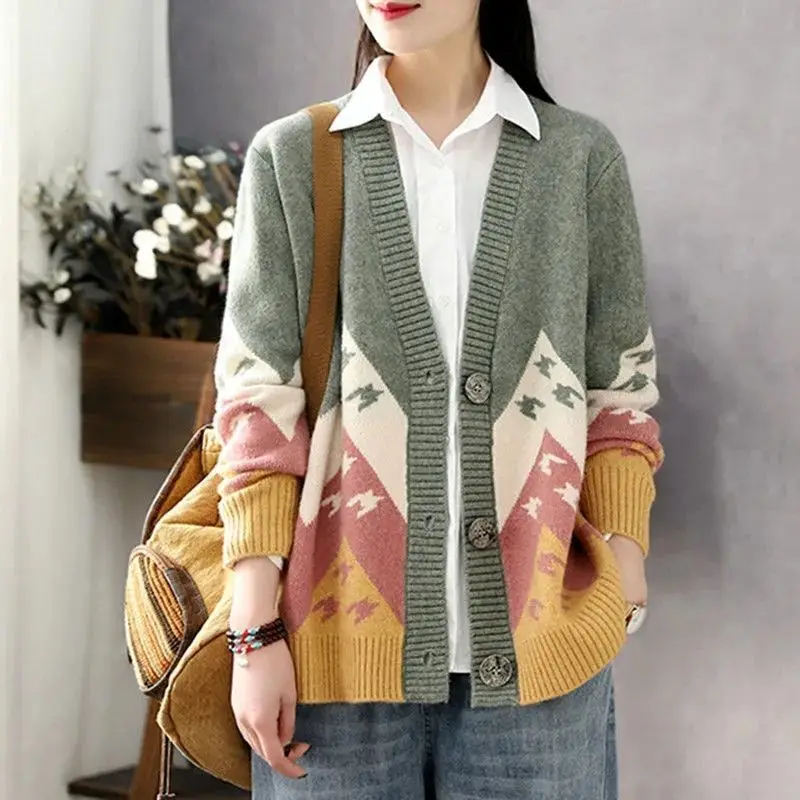 2023 New Autumn and Winter Retro Art Casual Loose Super Oversized V-neck Printed Long Sleeve Versatile Knitted Sweater Cardigan