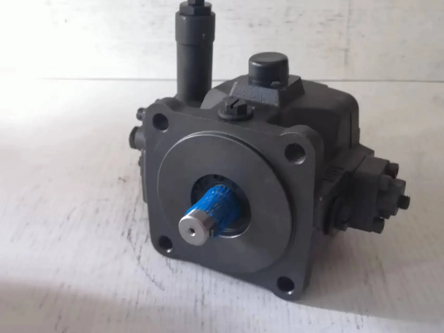 YYDYW Hydraulic pump MODEL HVP-30-FA3 DEYAWEI HYDRAVLICS CO LTD VARIABLE VANE PUMP MADE BY TAIWAN 140KG