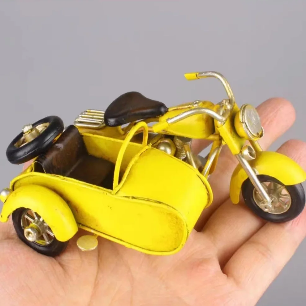 Mini modelo de triciclo artesanal de metal, artesanato seguro, brinquedo infantil, decoração de casa vintage, presente de aniversário colecionável para meninos e meninas