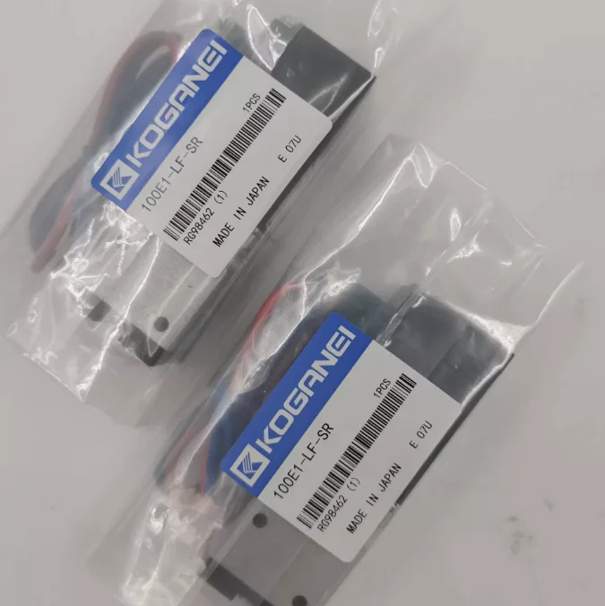 

New KOGANEI Solenoid valve 100E1 100E1-LF-SE 100E1-39 100E1-2-39 100-4E2 100-4E1 100-4E1-LF-SR 100-4E1-2