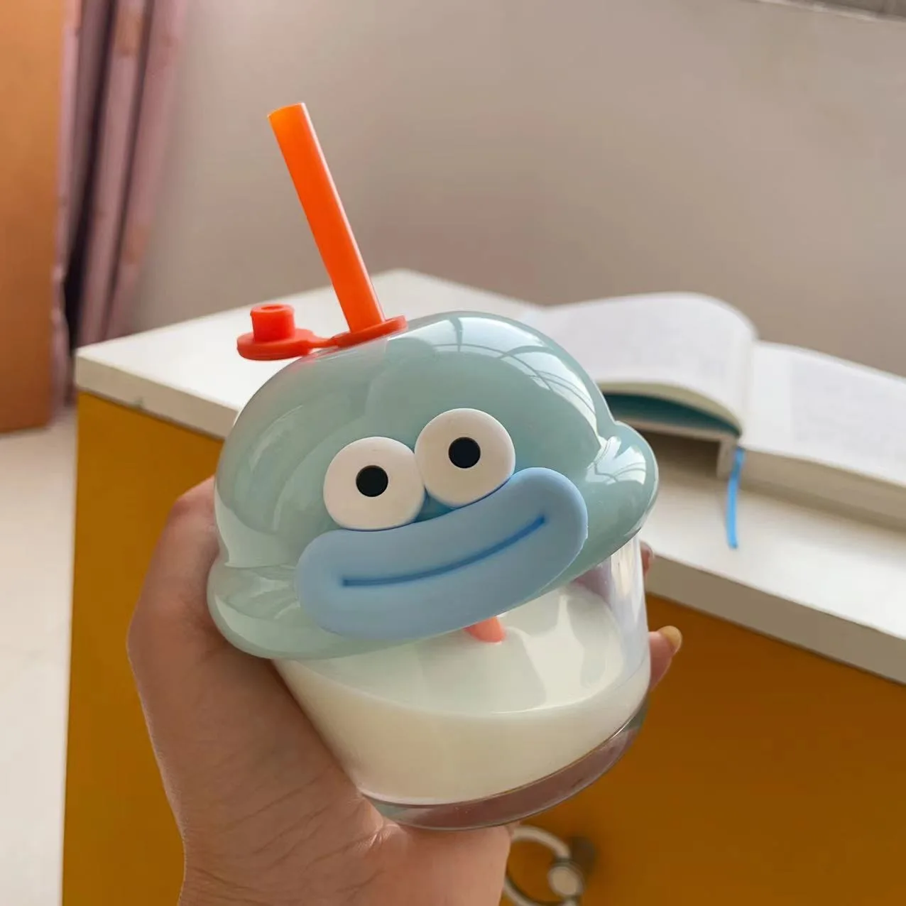 Cartoon mini fat glass cup with straw, high temperature resistant coffee, milk and soybean milk cup