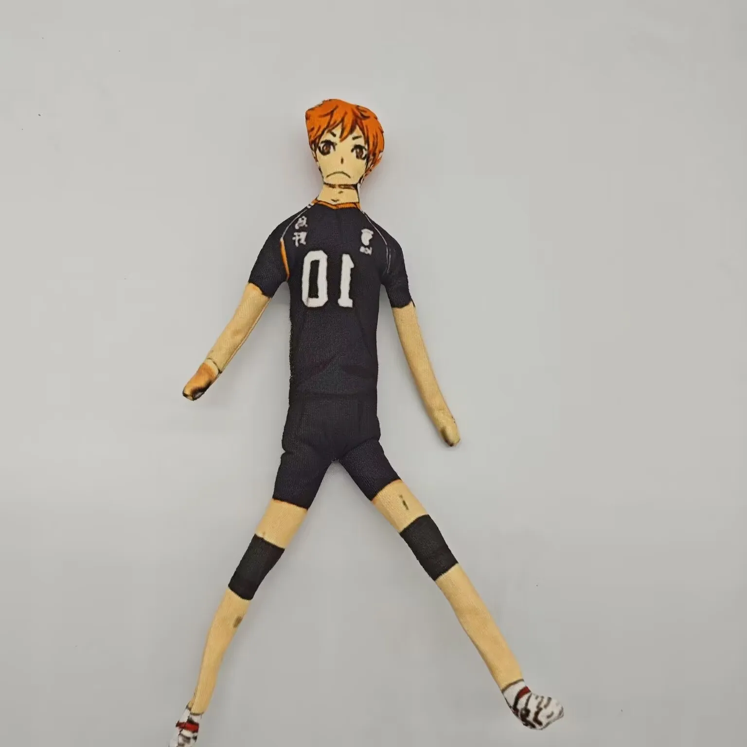 Haikyuu!! Abstrakcyjna 2D myszka, sucha lalka z rurkowym szkieletem i ruchomymi kończynami, bez białych krawędzi.