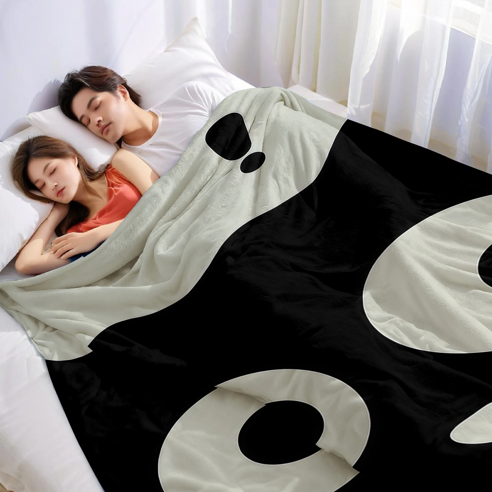 Surprised Cartoon Face Halloween Flannel Fleece Blanket Fluffy Warm Cozy Throw for Sofa Bedroom Home Holiday Decoration Gift