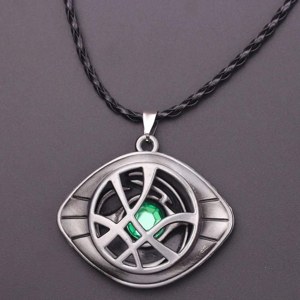 Disney Marvel Popular Superheroes Figures Doctor Strange Pendant Necklace Cool Eye Of Agamotto DIY Pendant Accessory Necklace