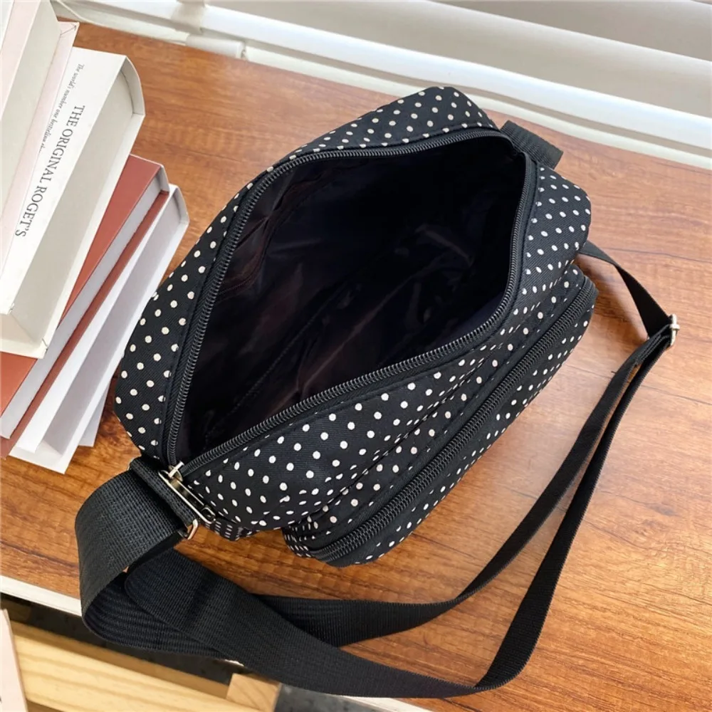 Practical Nylon Shoulder Messenger Bag Moderately Soft One-shoulder Satchel Bag No Interlayer Street Bag