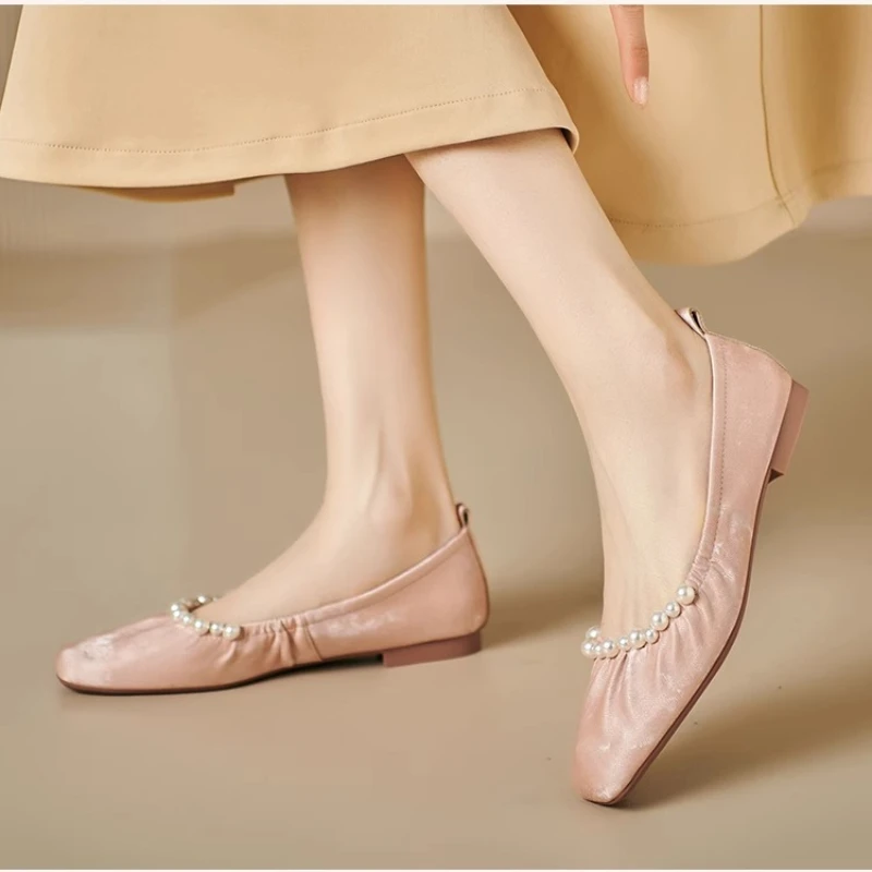 sapato-chines-de-salto-baixo-para-mulheres-de-sola-macia-de-fundo-chato-de-pele-macia-mocassins-retro-viajante-de-lazer-retro-novo-2022