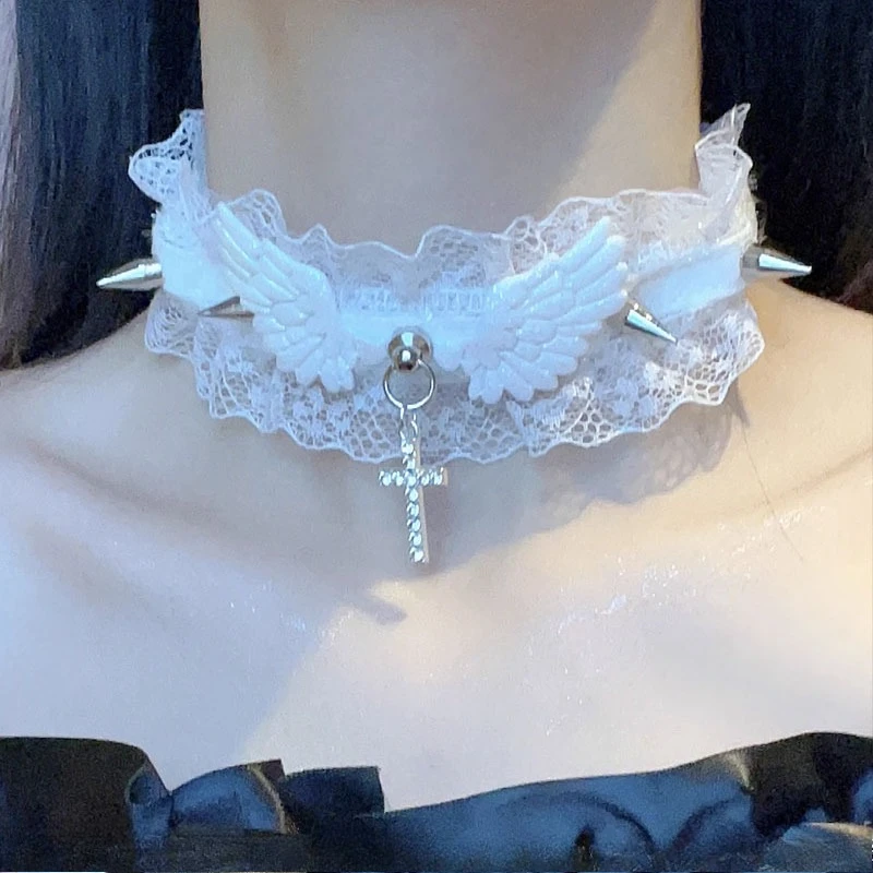 Naszyjnik Choker Vintage z Kokardą, Gotyckim Sercem, Czarno-Białą Koronką i Skrzydłami, Biżuteria Lolita dla Kobiet i Dziewcząt
