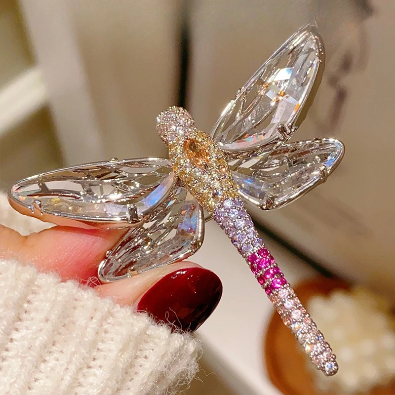 

Super beautiful French high sense clear cut K9 crystal dragonfly brooch brooch temperament retro heavy industry suit pin