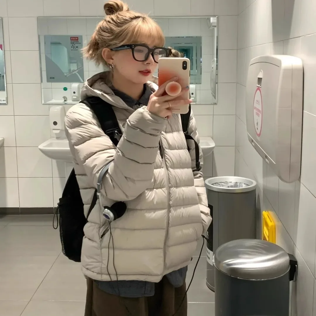 Pork rib down jacket, women's short, lightweight, 2025 winter new style, simple white duck down casual sports hooded jacket