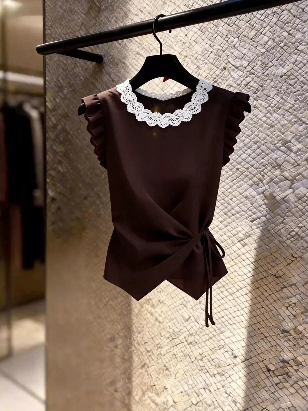 

Summer 2026 Lace Splice Design Sense Vest Commute Elegant Small Fashion Belted Waist Top Korean Style Straight Cut Silk