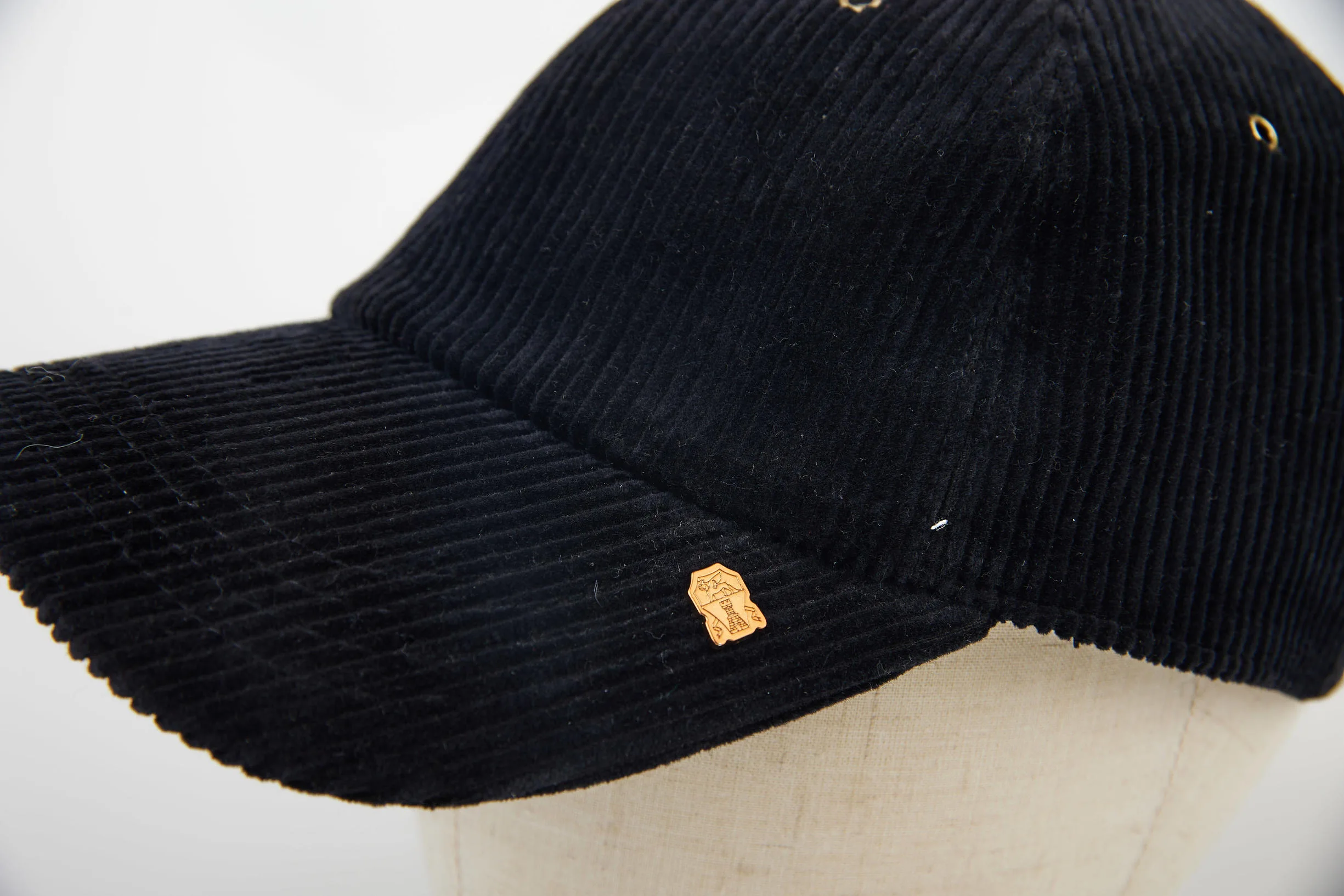 

BILLIONAIRE Corduroy Hat Cap Autumn/Winter 2025 New Men's Fashion Casual Embroidery High Quality Warm Cap