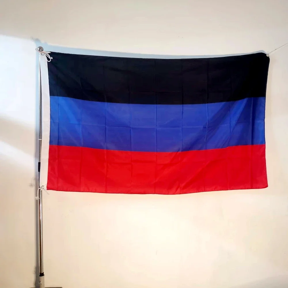 Tapiz de cartel impreso de poliéster con bandera con emblema de Donetsk para decoración al aire libre para decoración 90x150cm poliéster