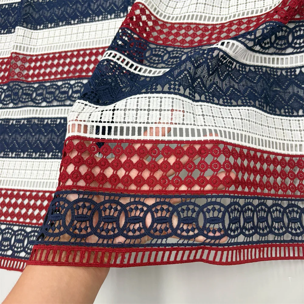 Neuer Stil Afrika Spitzenstoff 2026 Hochwertige Spitze Wasserlösliche Bestickte Modische Weiche Spitze 5 Yards – Detail 9