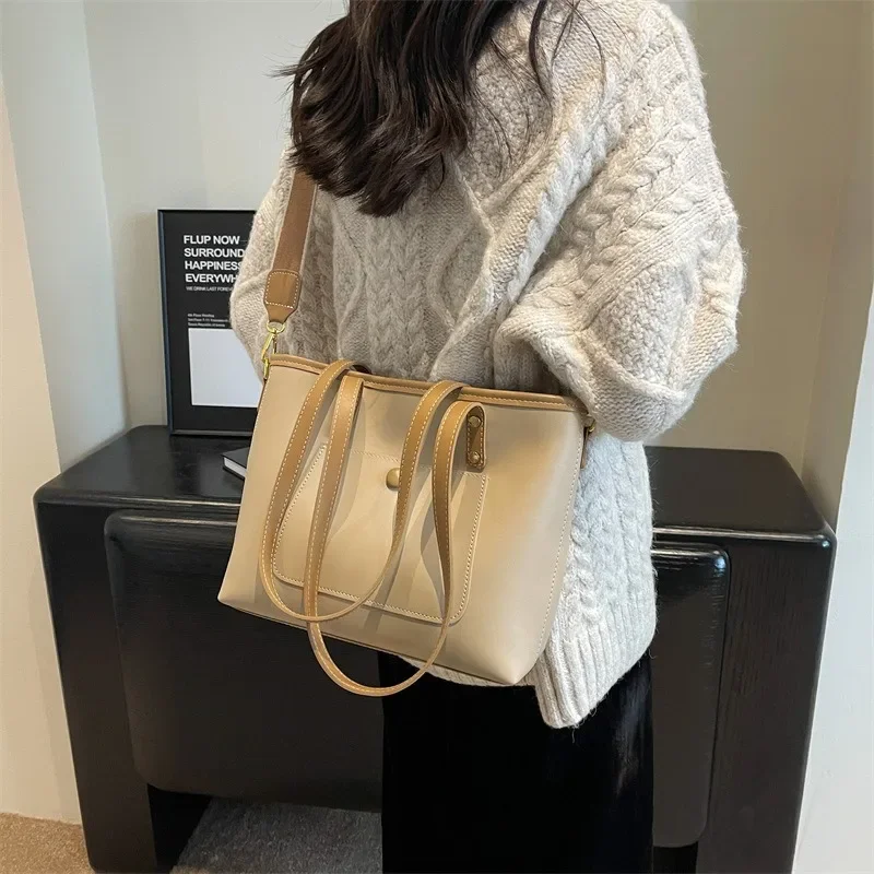 Large-capacity Bag Women\'s 2024 New Versatile Simple Shoulder Messenger Bag High-end College Student Commuter Tote Bag Women