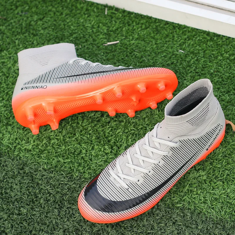 New Men Ultralight Soccer Shoes FG Professional Football Boots Unisex Non-Slip Training Soccer Cleats Outdoor Field