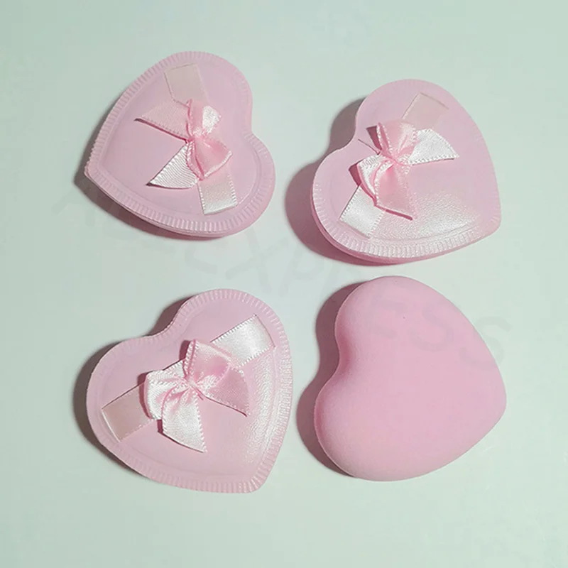 2/5 szt. Gąbeczek do makijażu do stosowania na sucho i na mokro, w kształcie serca z kokardką, gąbki do pudru typu air cushion, imitujące watę cukrową