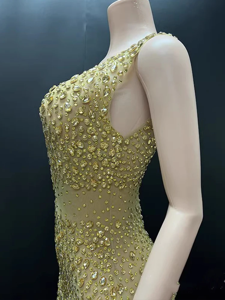 Vestido con abertura Sexy de malla elástica con diamantes de imitación de alta calidad, nueva ropa personalizada de moda para mujer 2024