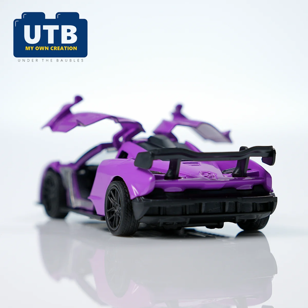 Legering gegoten Senna sportwagenmodel speelgoed voor jongens, realistisch voertuigornament, verzamelbaar pull-back speelgoed met openende deuren, cadeau voor verjaardagen en feestdagen