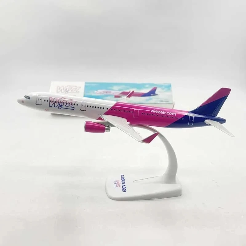 New A321 Airplane Model WIZZ AIR Aircraft Plane 20cm Assembly Resin Base Static Display Airliner Kids Souvenir for Collection