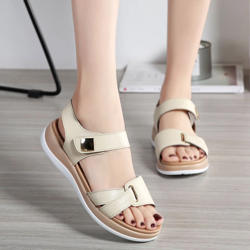 Mùa Hè Da Hở Mũi Giày Sandal Nữ Hợp Thời Trang Khóa Đế Phẳng Người Phụ Nữ Dép Giày Thể Thao Thông Thường Nữ Đi Biển Cho