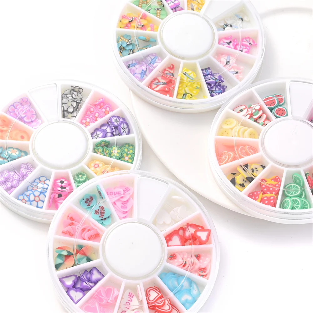 4 Boxen 5,8 mm gemischte Polymer-Clay-Scheiben-Set, niedliche Frucht-, Blumen- und Herz-Fruchtscheiben für 3D-Nagelkunst-Design, Bastel- und DIY-Zubehör – Detail 5