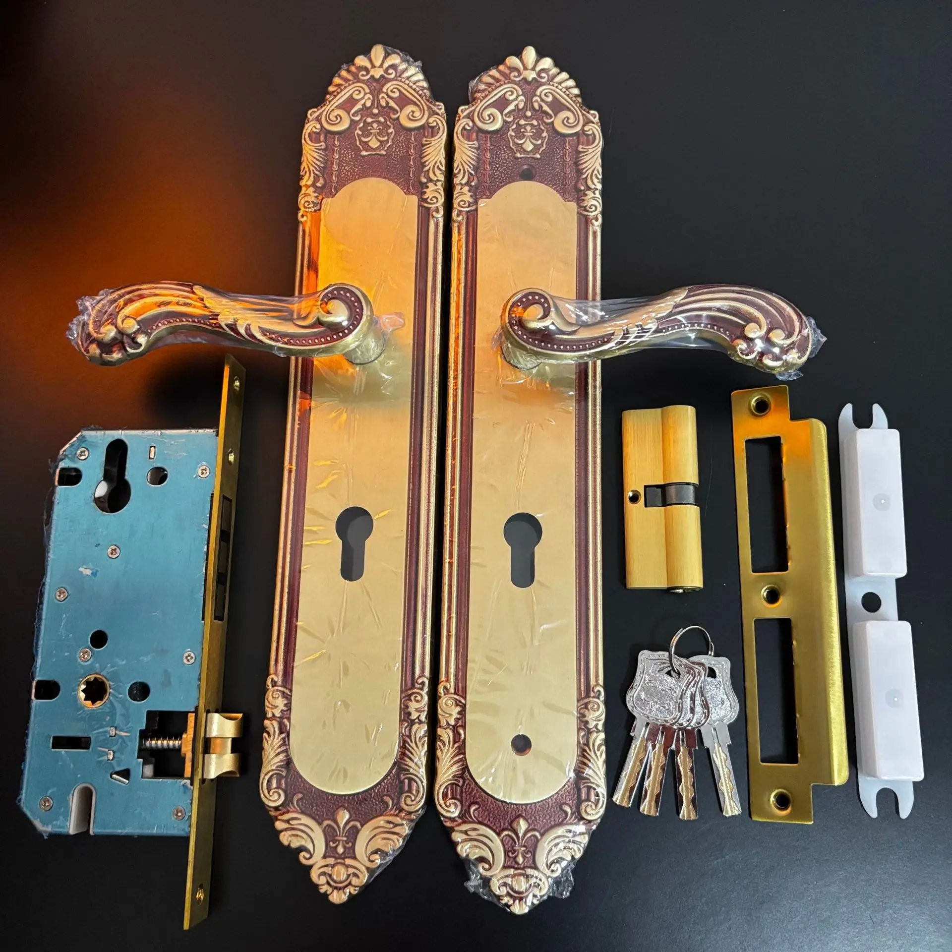 All-copper silent solid wood door lock, European style rose gold pure copper, indoor, universal door lock, magnet