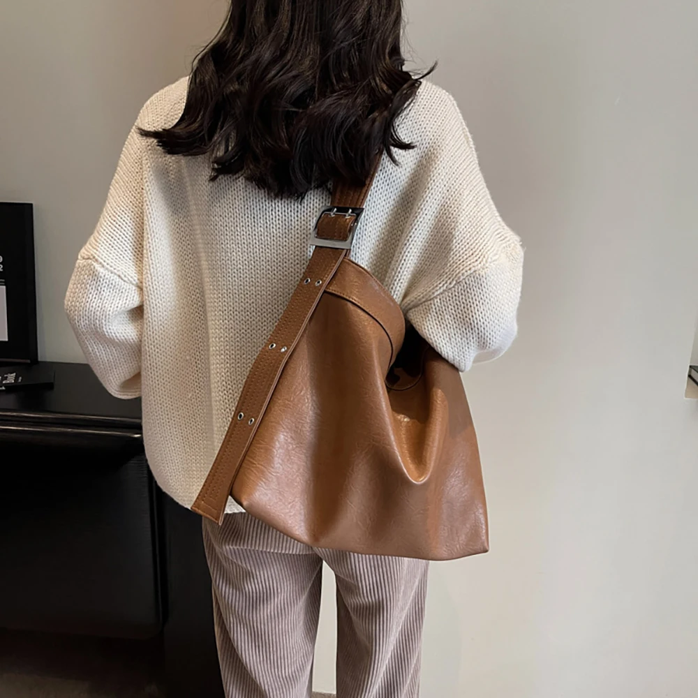 Fashion Wide Shoulder Strap Totes Bag High Quality Leather Large Capacity Crossbody Pack Women Casual Sling Underarm Bags