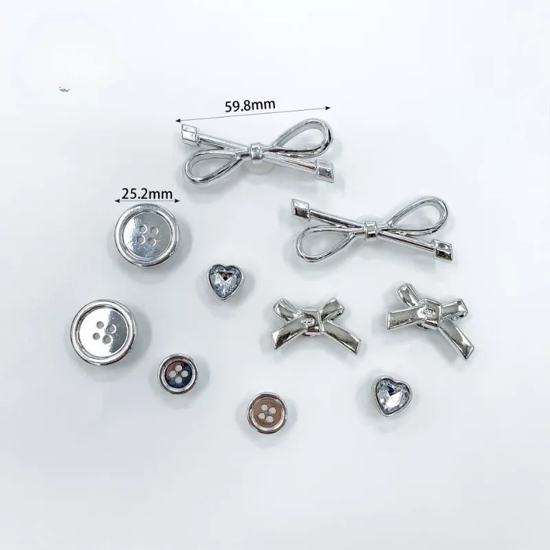 10 قطع الأزياء الأحذية سحر مجموعة الاكسسوارات ثقب الحذاء مشبك الفضة زر القوس DIY الأحذية زينة الاطفال حزب امرأة الفتيات هدية