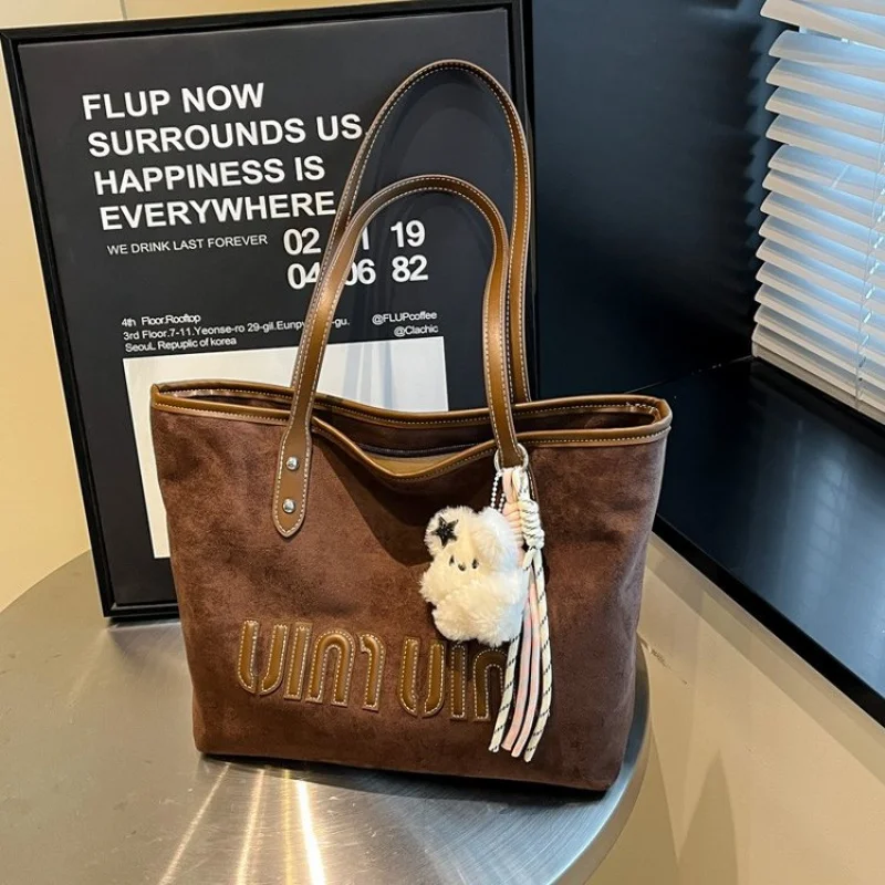 

Practical And Stylish Backpack Purse For Women In Leather With Hidden Pocket For Security While Traveling And Commuting