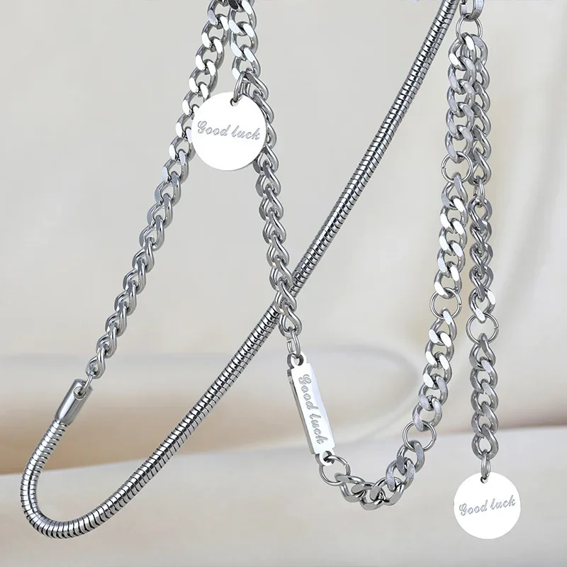 Wearing a collarbone chain necklace, it is fashionable and individual. Titanium steel letter pendant sweater chain