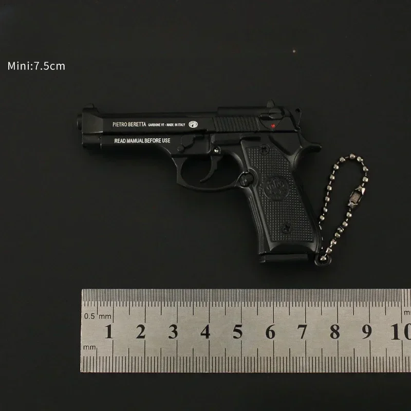 男の子用ミニ取り外し可能おもちゃ銃,合金92fピストルモデル,ペンダントキーホルダー,ミニチュアピストルコレクション,おもちゃギフト,m92a1,1:3