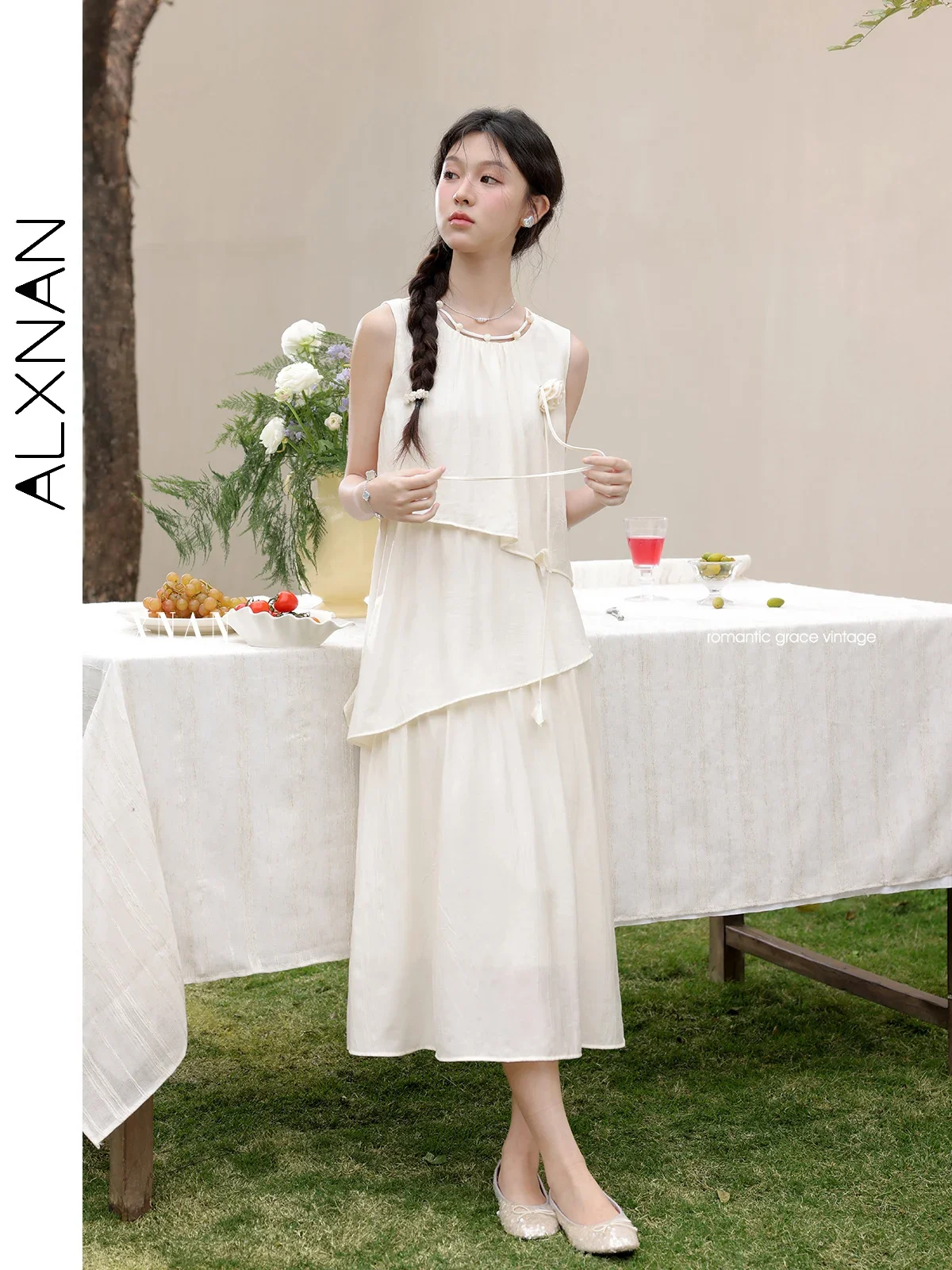 

ALXNAN Women's Sleeveless Dress 2025 Long A-line One-piece Dress Elegant Beaded 3D Flower Design Holiday Beach Clothing L661682