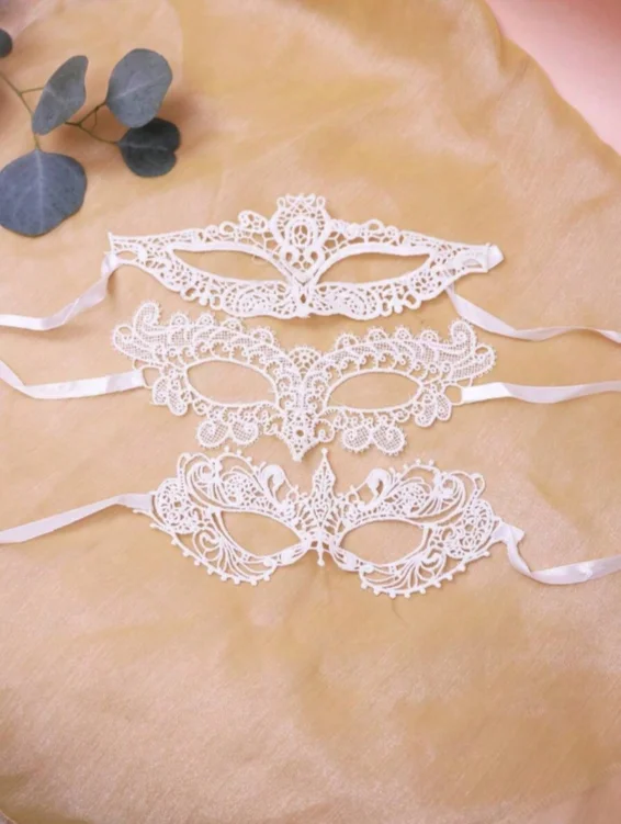 White Lace Venetian Masquerade Mask Soft Hollow‑out Eye Mask with Ribbon Tie for Halloween Wedding Party Costume Accessories for Women