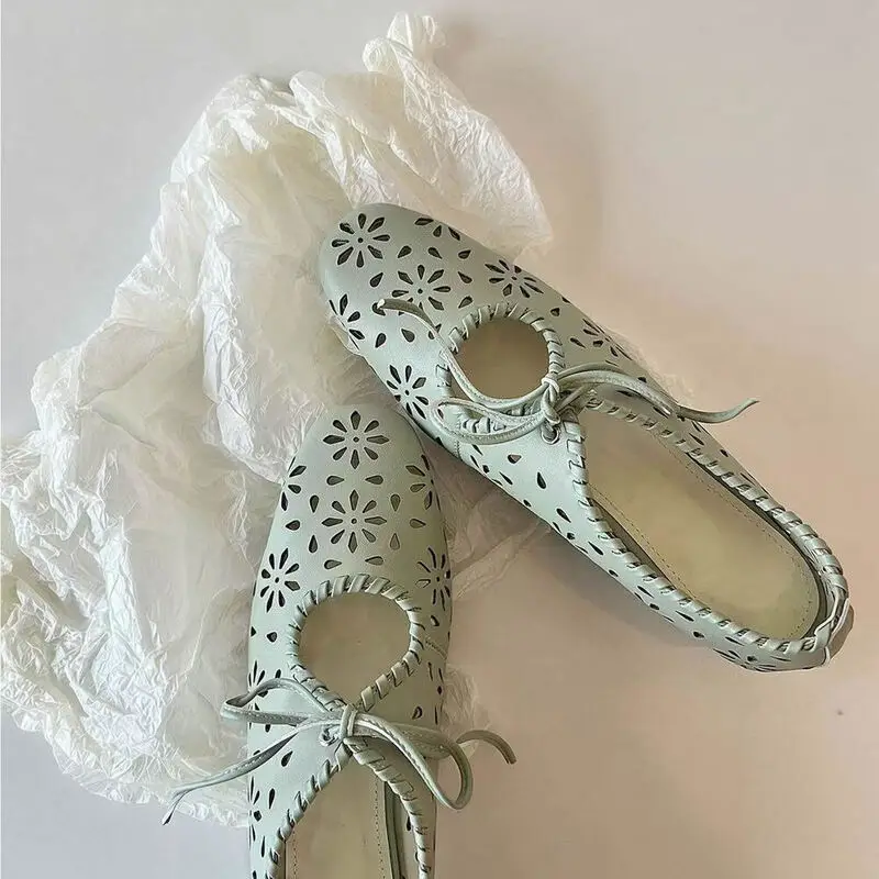 

Retro Style Hollow Lace Up Women's Versatile Slimming and Niche Design, Mary Jane Single Shoe