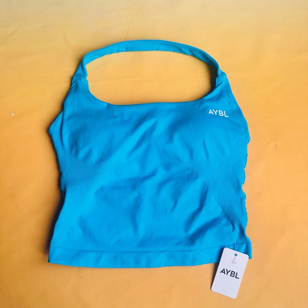 Marken-Sportbekleidung für Damen, Hautfreundliches Neckholder-Sporttop und Figurbetonte Hochtaillierte Shorts – Detail 27
