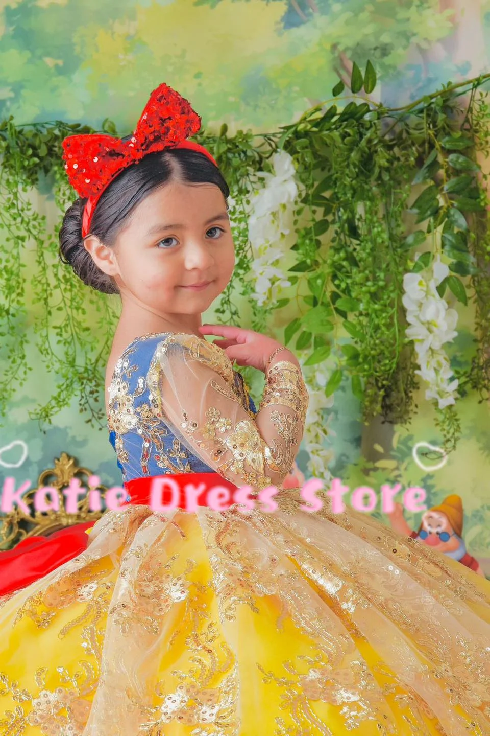 

Платье принцессы для девочек на свадьбу, с кружевной аппликацией и бантом, элегантное детское платье для дня рождения, первого причастия, бальное платье, индивидуальный пошив