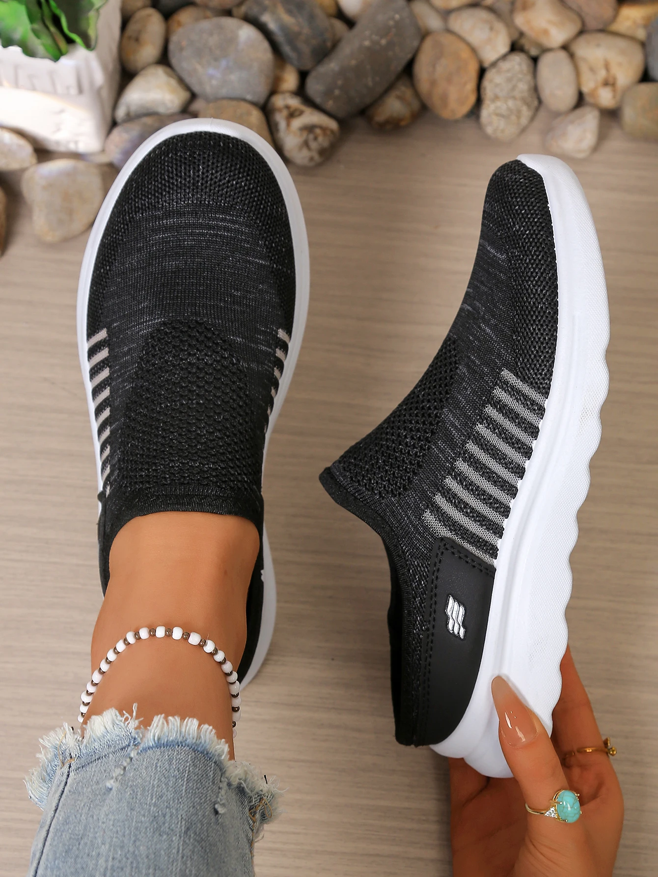 2026 Neue Damen-Hohlnetz-Slipper mit rückenfreiem Design, leichte Plateau-Walkingschuhe, bequeme Outdoor-Freizeitschuhe aus Netzstoff – Detail 13