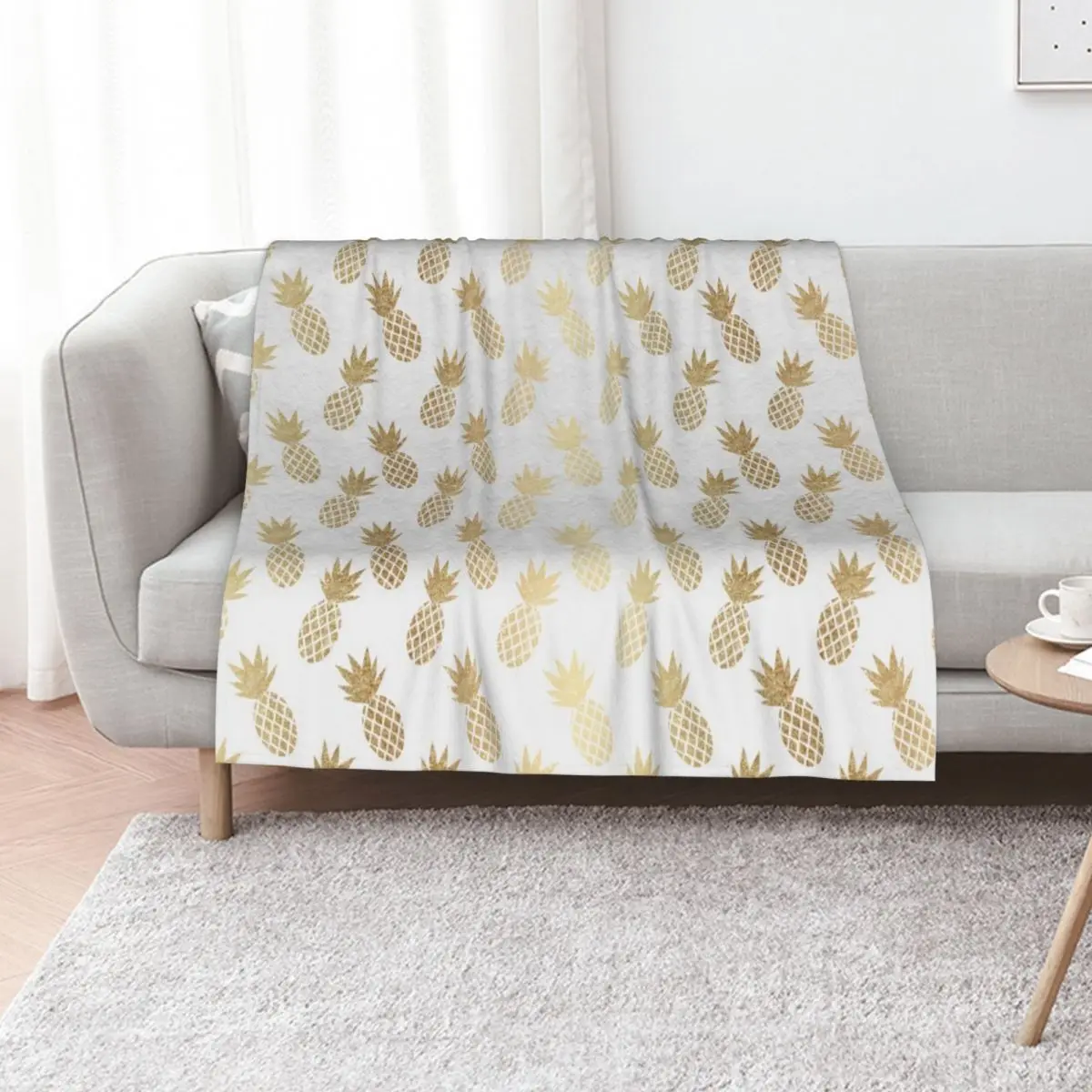 Gold Pineapple Pattern Throw Blanket Cozy Home Blanket Gift for Christmas Holiday