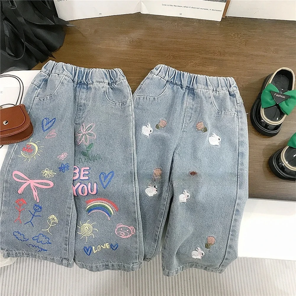 

Весенние джинсовые штаны для маленьких девочек, хлопковые контрастные джинсы с граффити для маленьких девочек, свободные прямые штаны с вышивкой кролика для маленьких девочек