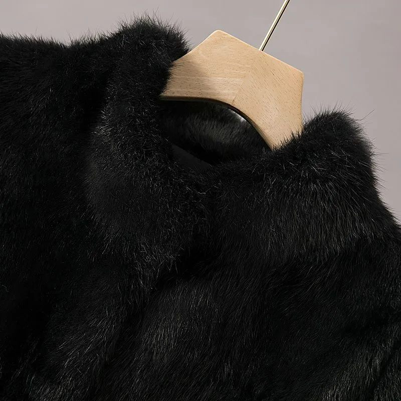 New Short Coat Made of Rabbit Fur + Stand-up Collar Slim-fit Design with Integrated Fur Texture.